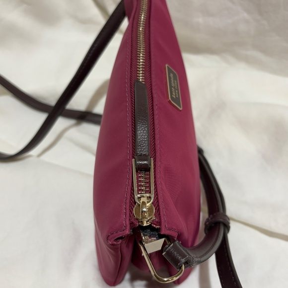 Kate Spade NY Pink Triple Gusset Nylon/Leather Crossbody bag 9.5 X 4 X 7 NWOT - Picture 8 of 16